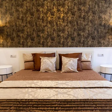 Oktogon Luxury بودابست